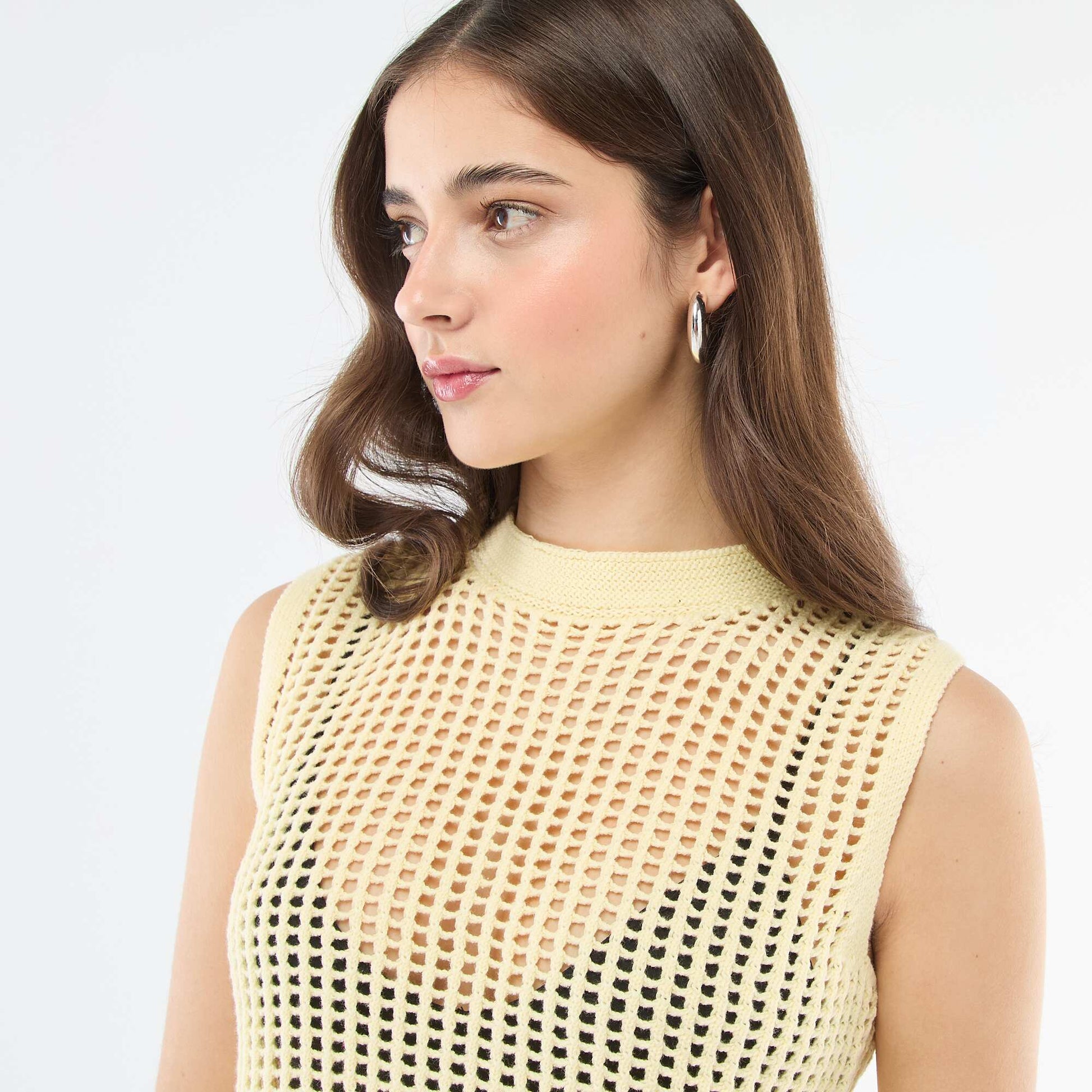 Top sin mangas de crochet AMARILLO