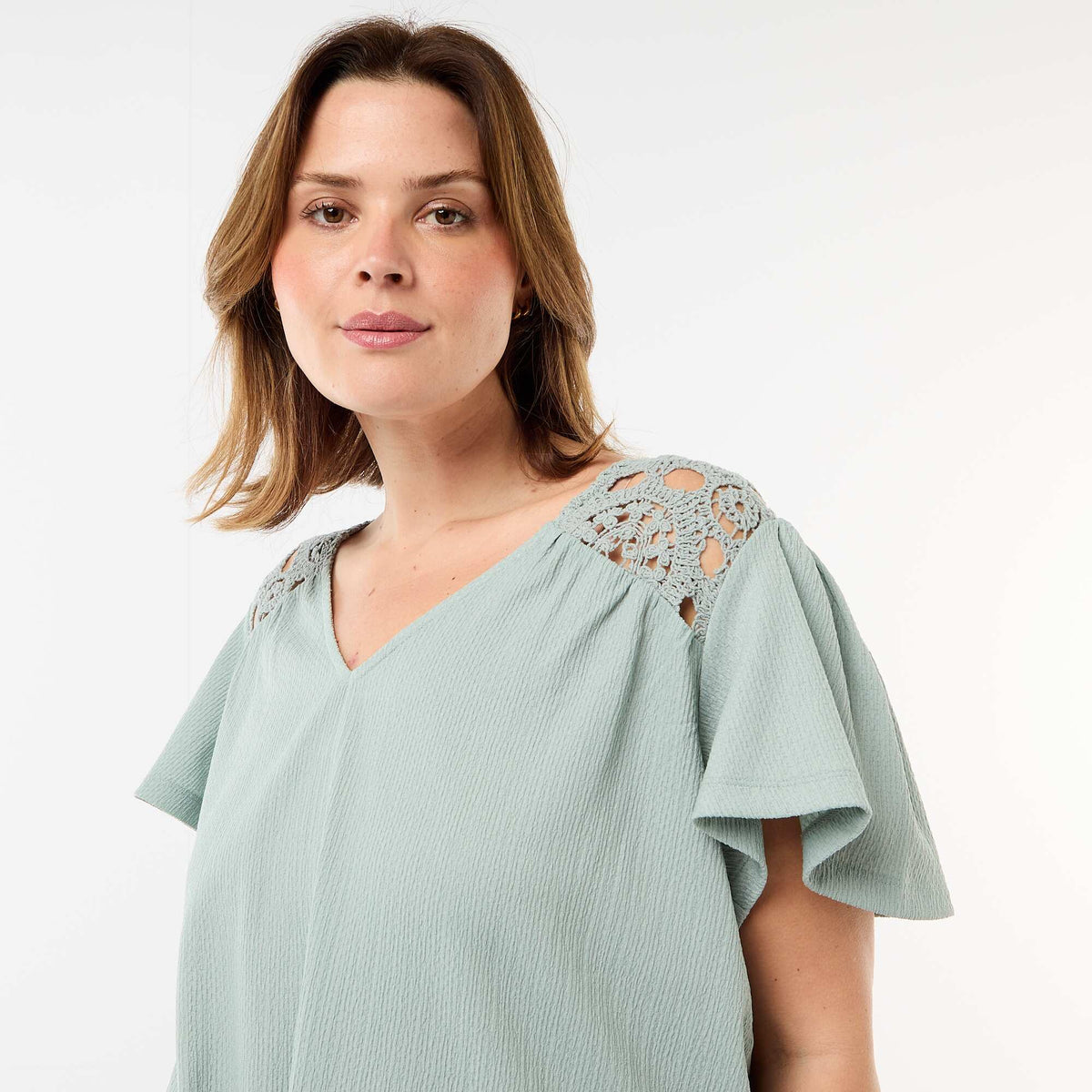 Camiseta de punto crepé y macramé AZUL