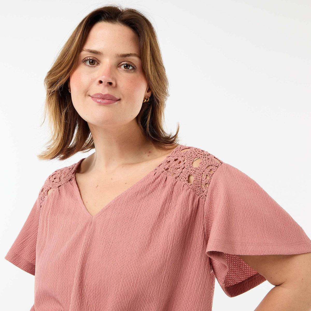 Camiseta de punto crepé y macramé ROSA