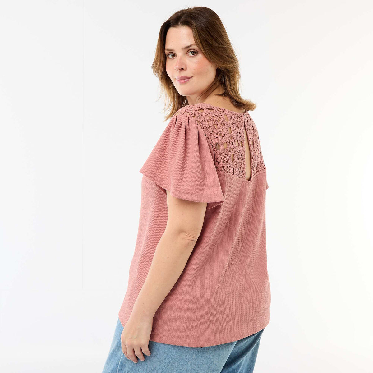 Camiseta de punto crepé y macramé ROSA