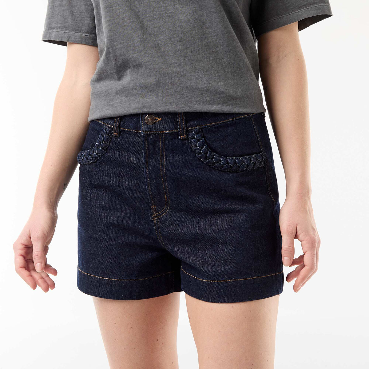 Pantalón corto jean con bolsillos trenzados AZUL