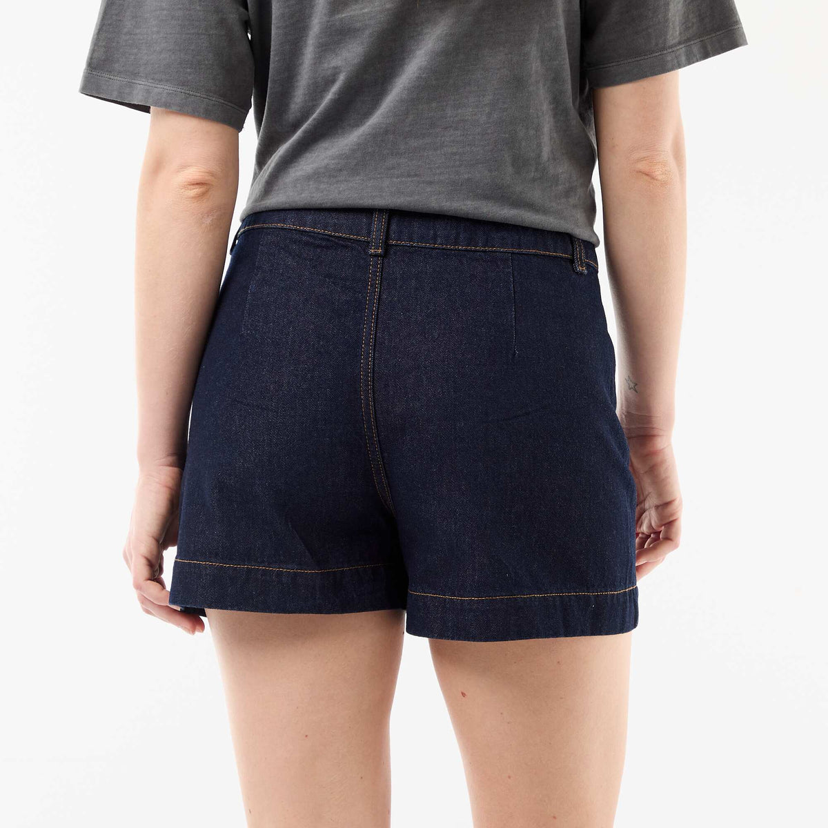 Pantalón corto jean con bolsillos trenzados AZUL