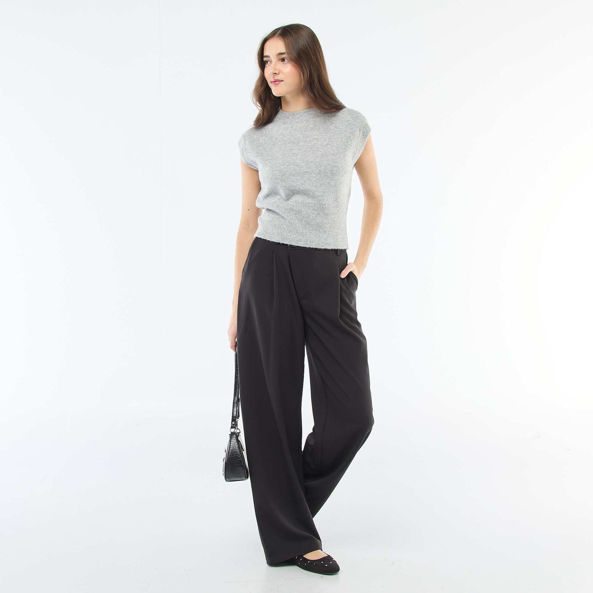 Pantalón ancho abertura asimétrica NEGRO