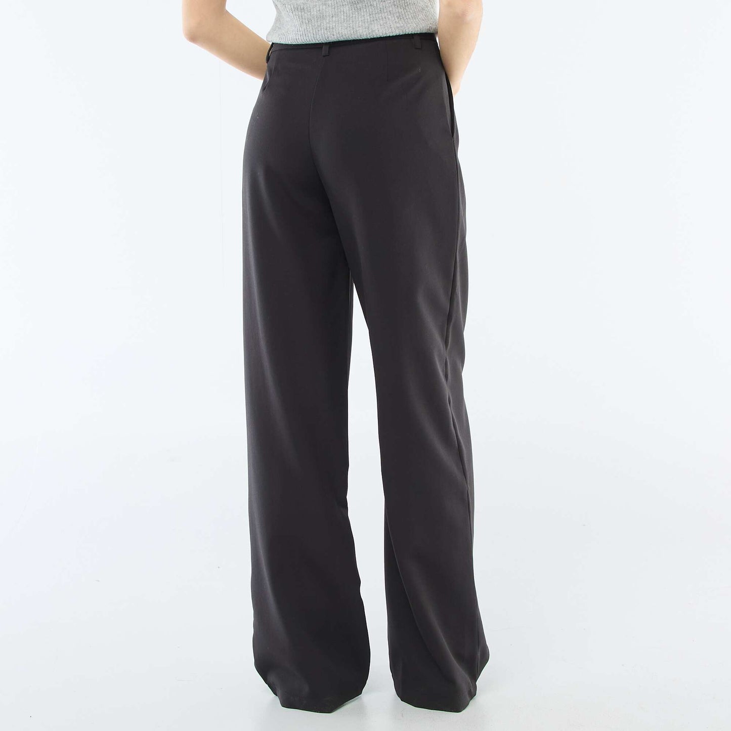 Pantalón ancho abertura asimétrica NEGRO