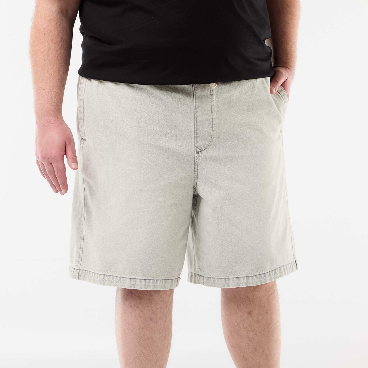 Bermuda de twill con cordones ajustables GRIS