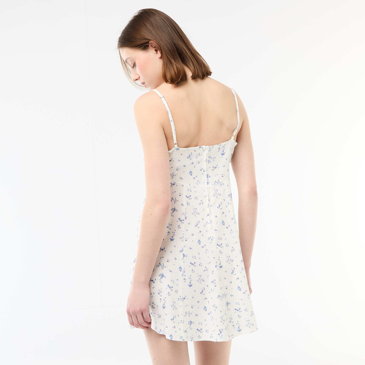 Vestido floreado de lino mezclado BLANCO