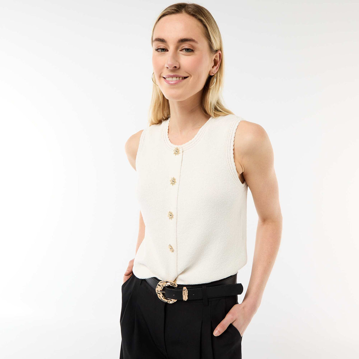 Top sin mangas con botones dorados BEIGE