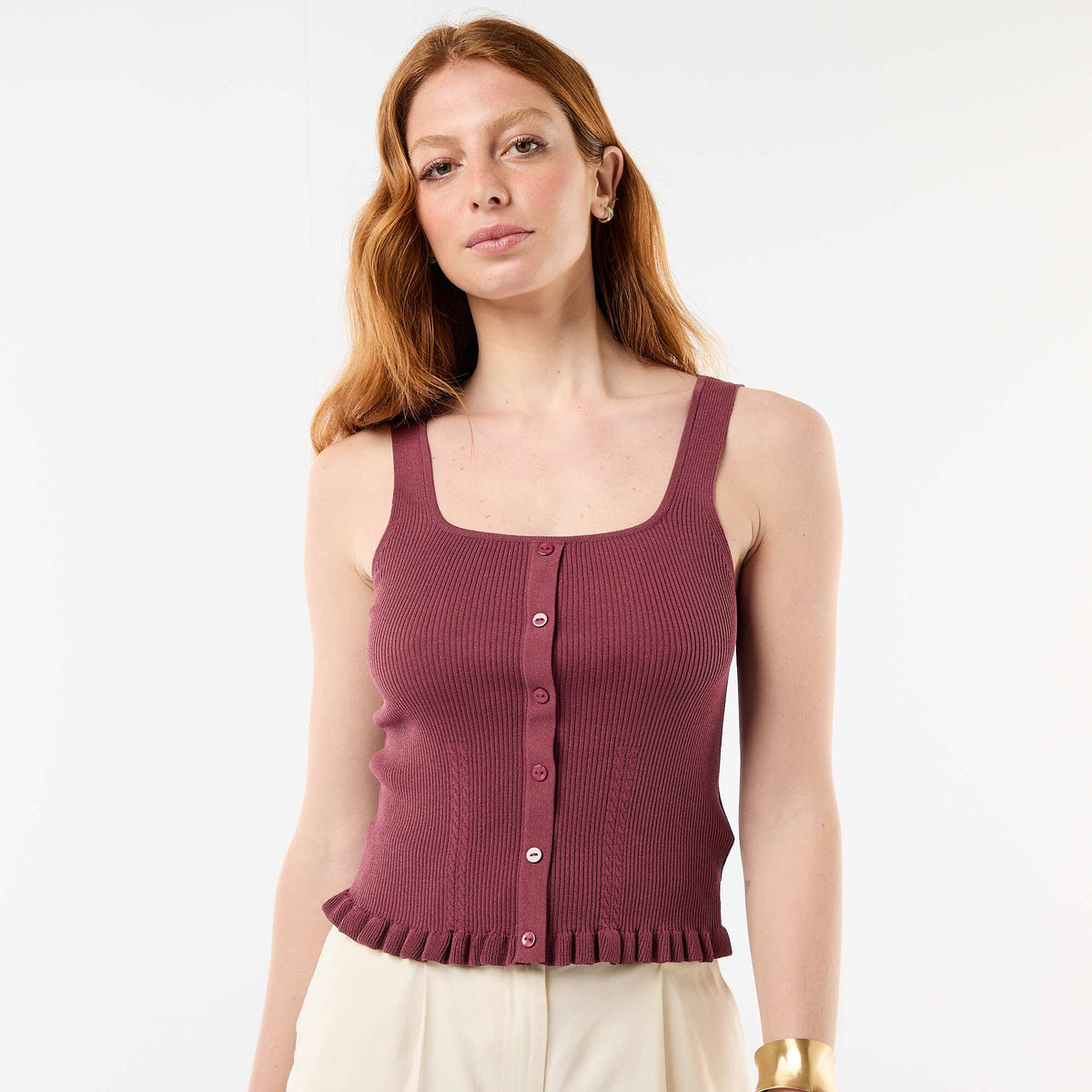 Camiseta de tirantes acanalada con abertura de botones decorativa en la parte delantera ROSA