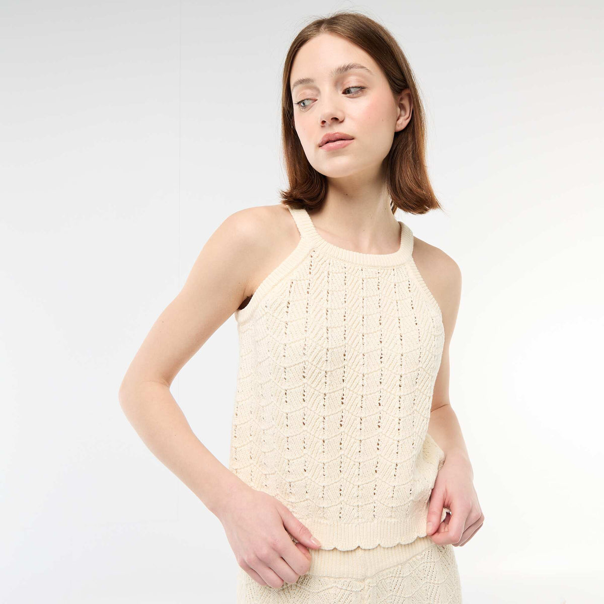 Top de croché con sisas blazers BEIGE