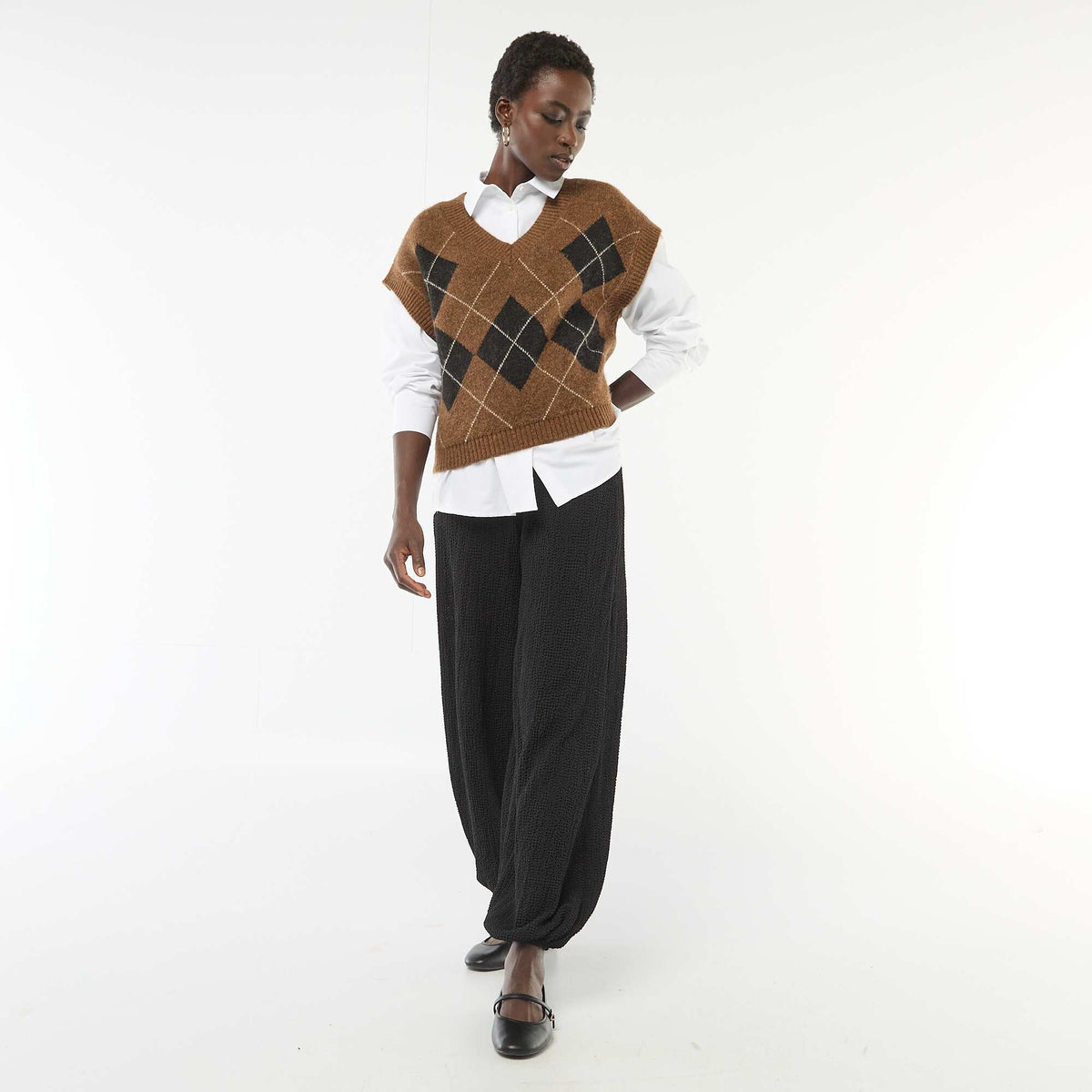 Pantalón de punto arrugado NEGRO