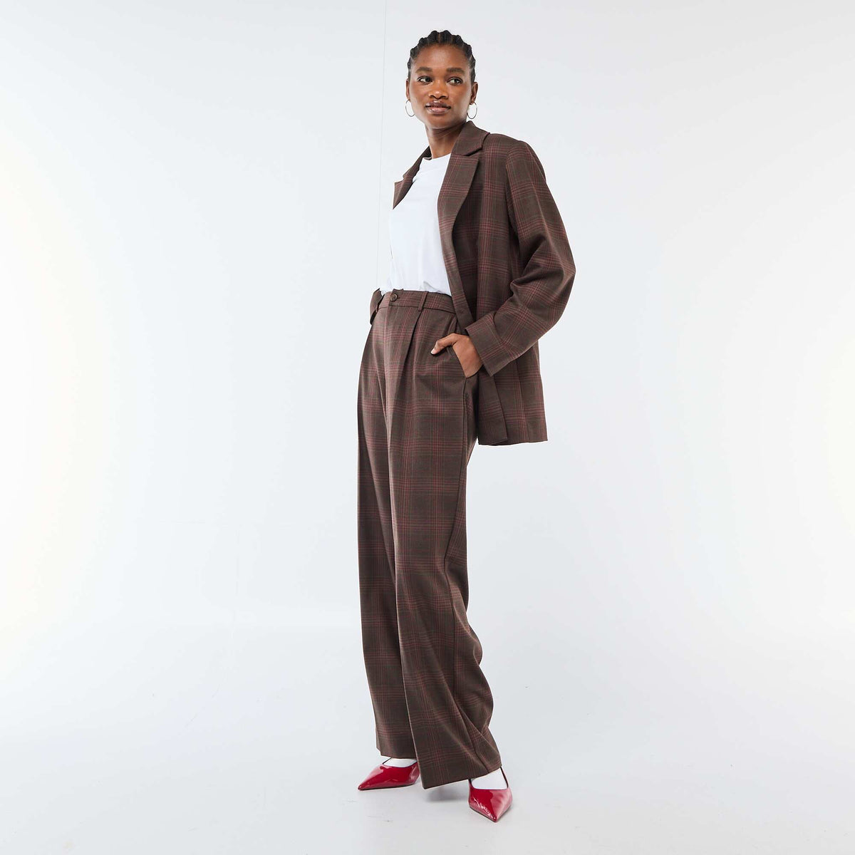 Pantalón de cuadros corte ancho MARRON