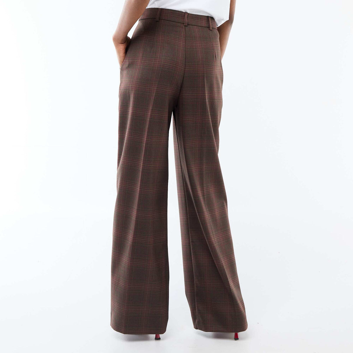 Pantalón de cuadros corte ancho MARRON