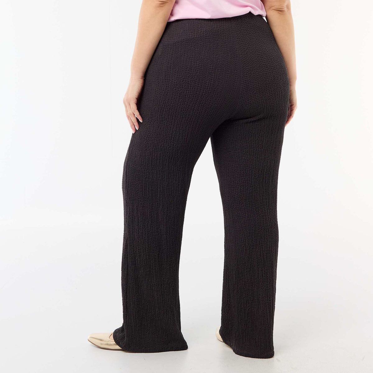 Pantalón ancho de punto gofrado NEGRO