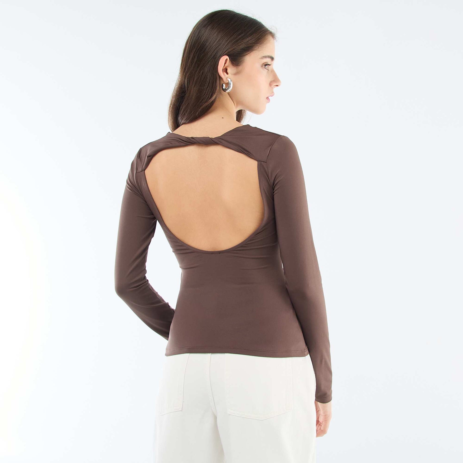 Camiseta espalda descubierta MARRON
