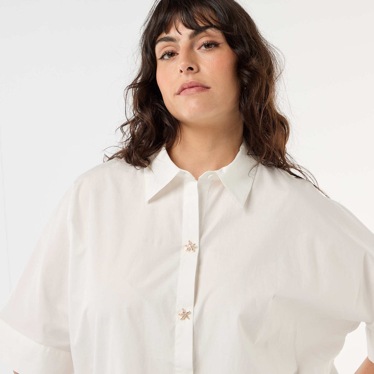 Camisa satinada con botones de estrella de mar BLANCO