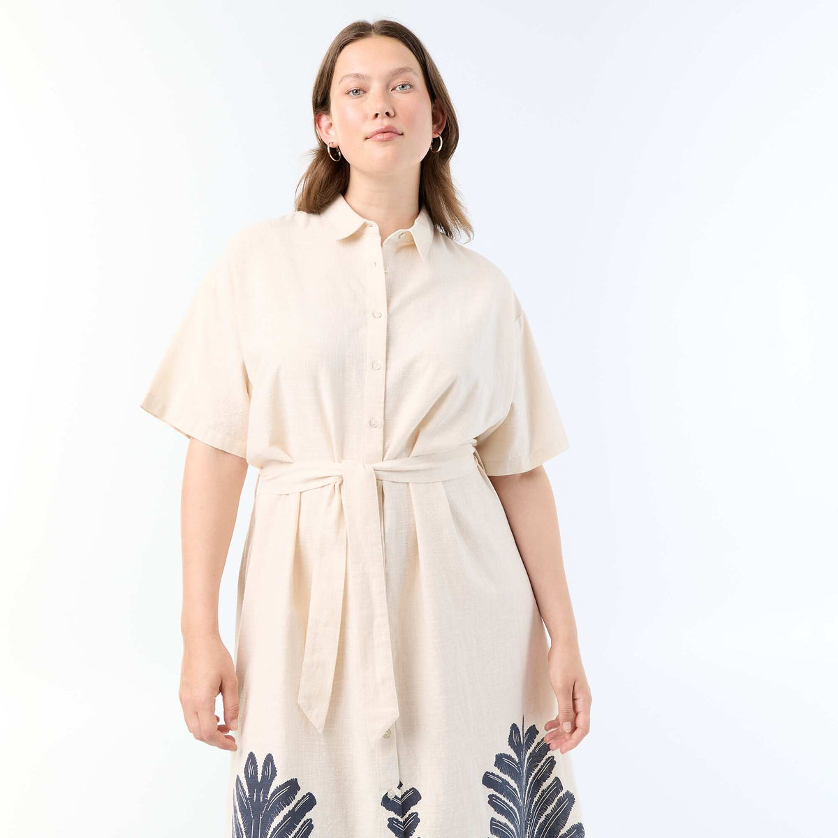 Vestido camisero largo de manga corta BEIGE