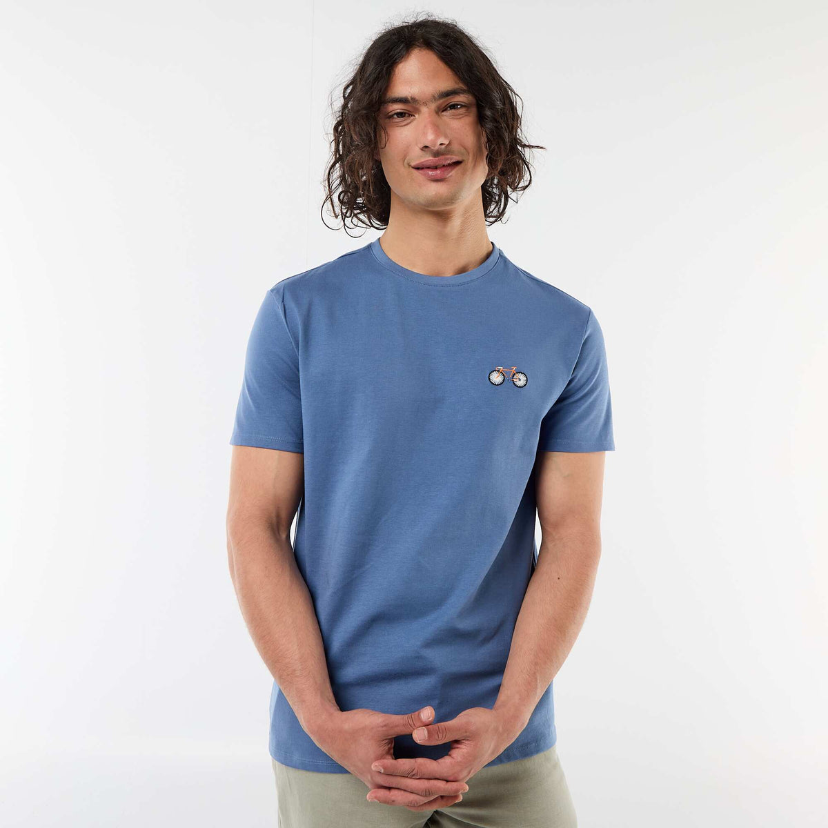 Camiseta lisa de manga corta con bordado AZUL