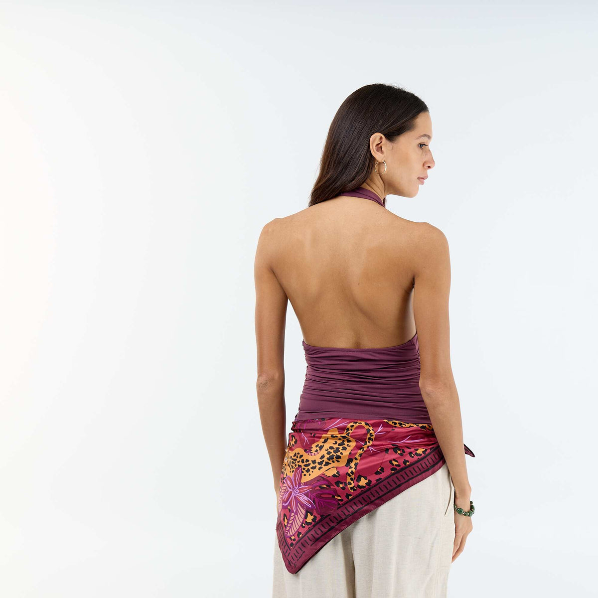 Top elástico con cuello halter PURPURA