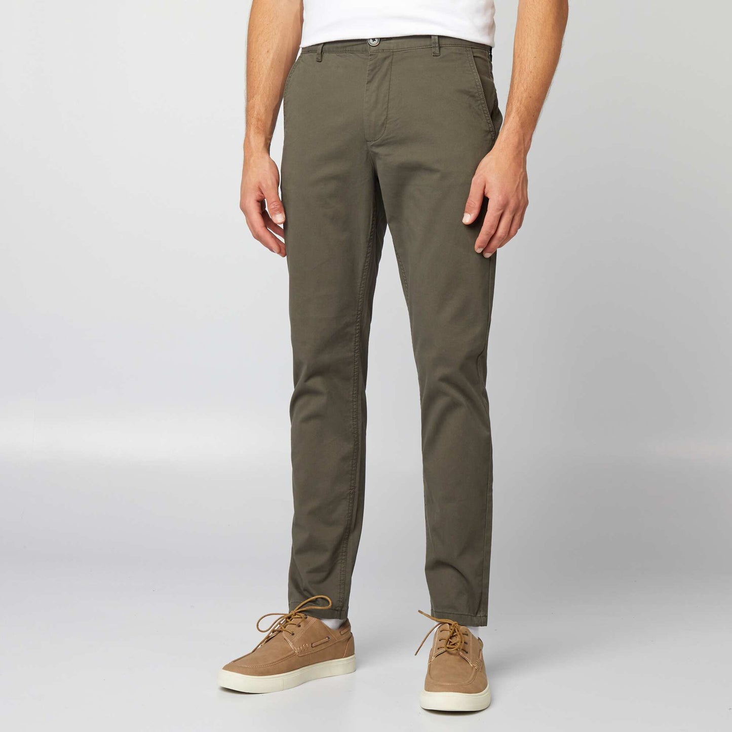 Pantalón chino slim KAKI
