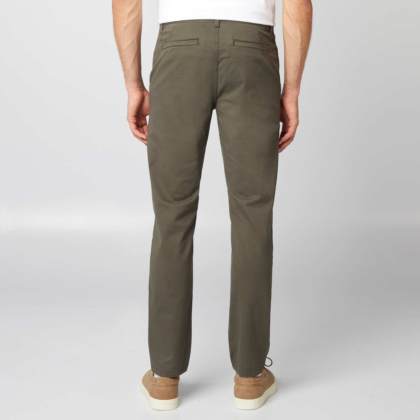 Pantalón chino slim KAKI