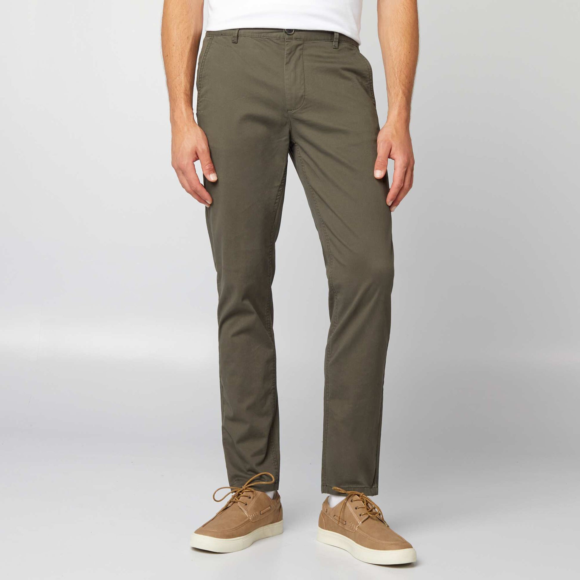 Pantalón chino slim KAKI