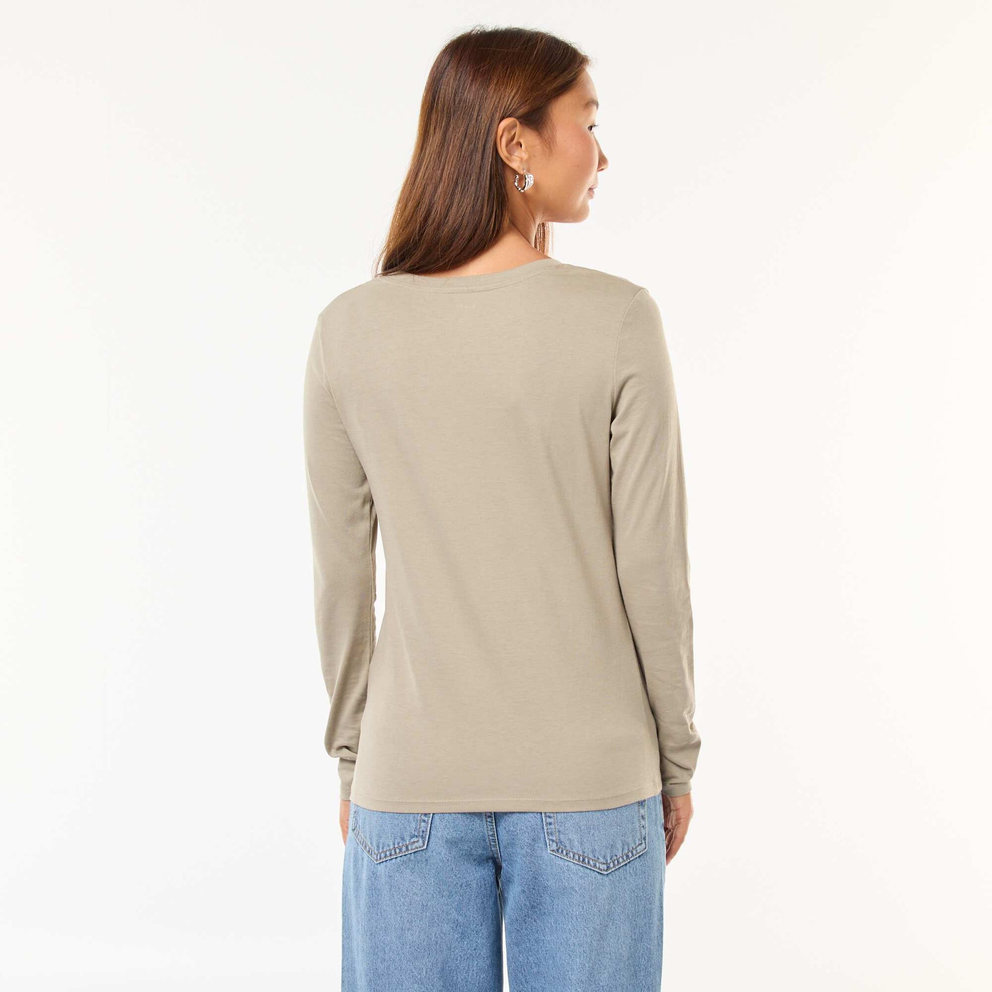 Camiseta con cuello de pico VERDE