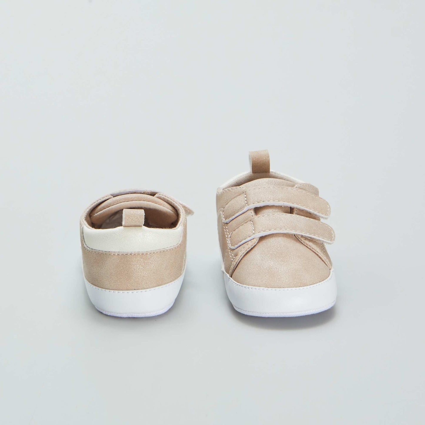 Zapatillas bicolor con velcro BEIGE