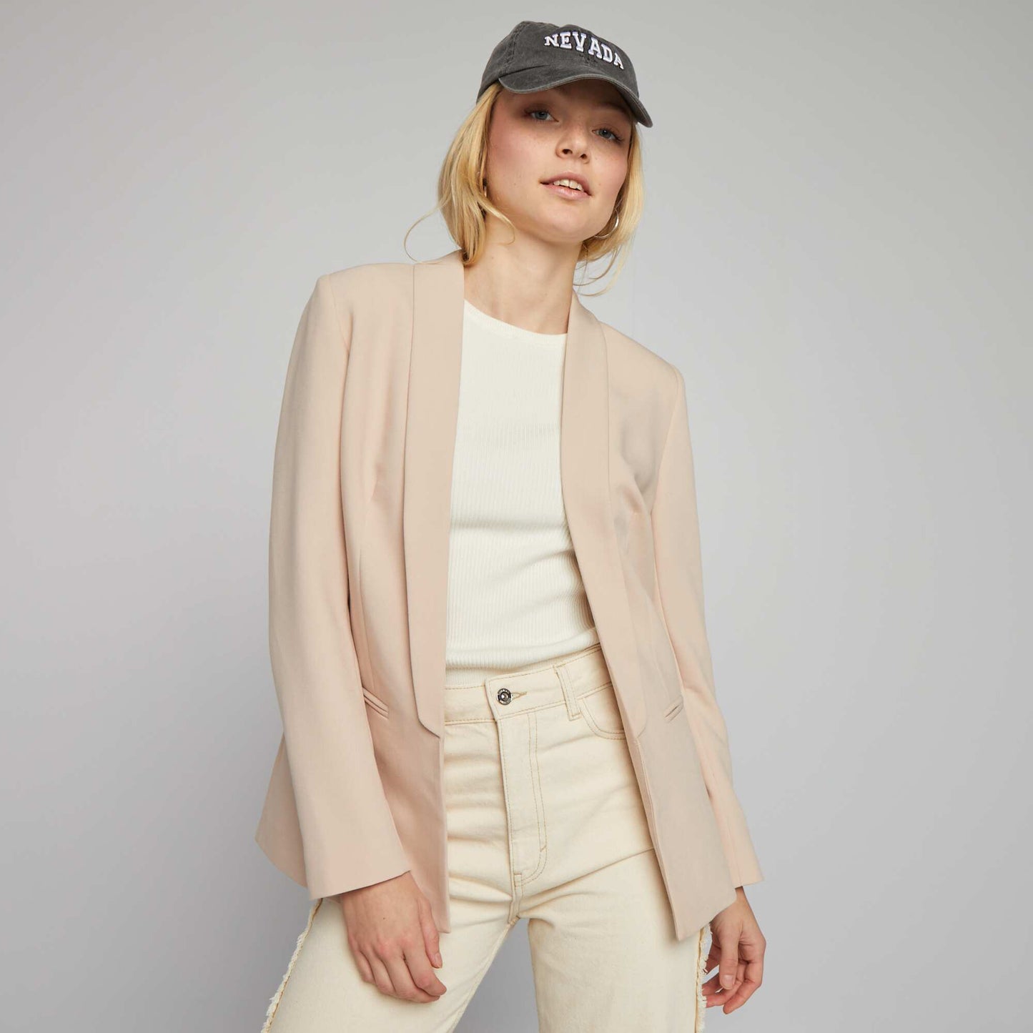 Chaqueta blazer semilarga BEIGE