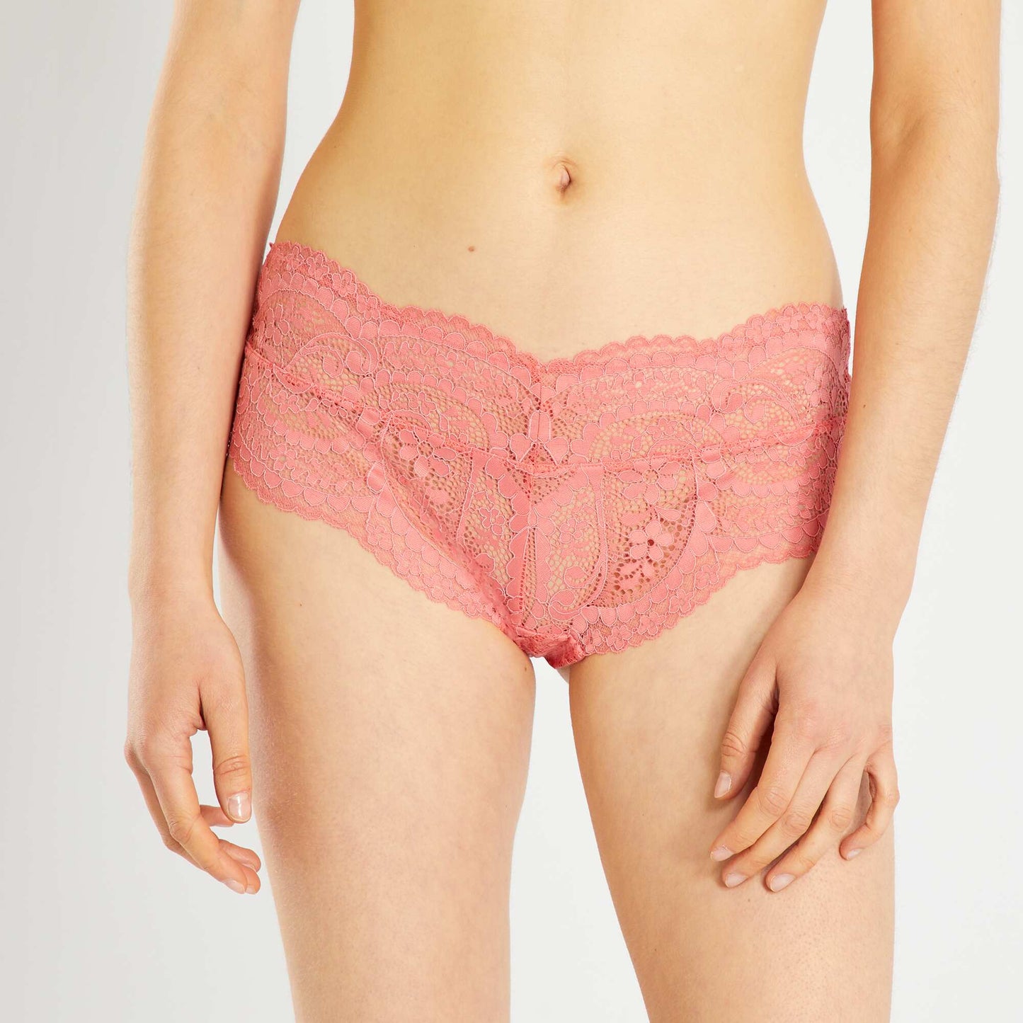 Culotte de encaje rosa