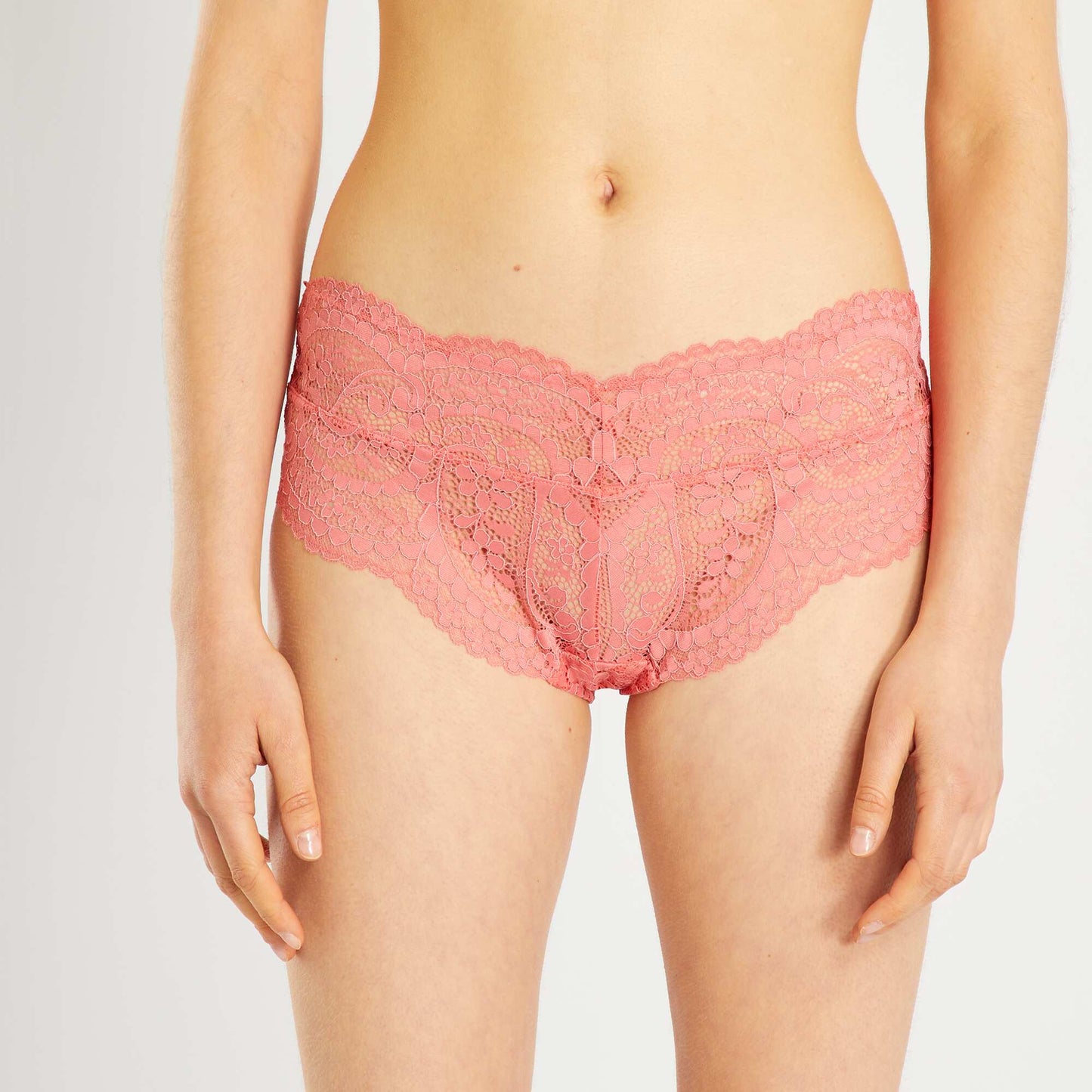 Culotte de encaje rosa