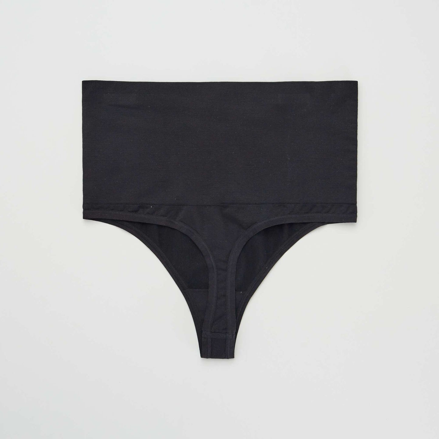 Tanga moldeador negro