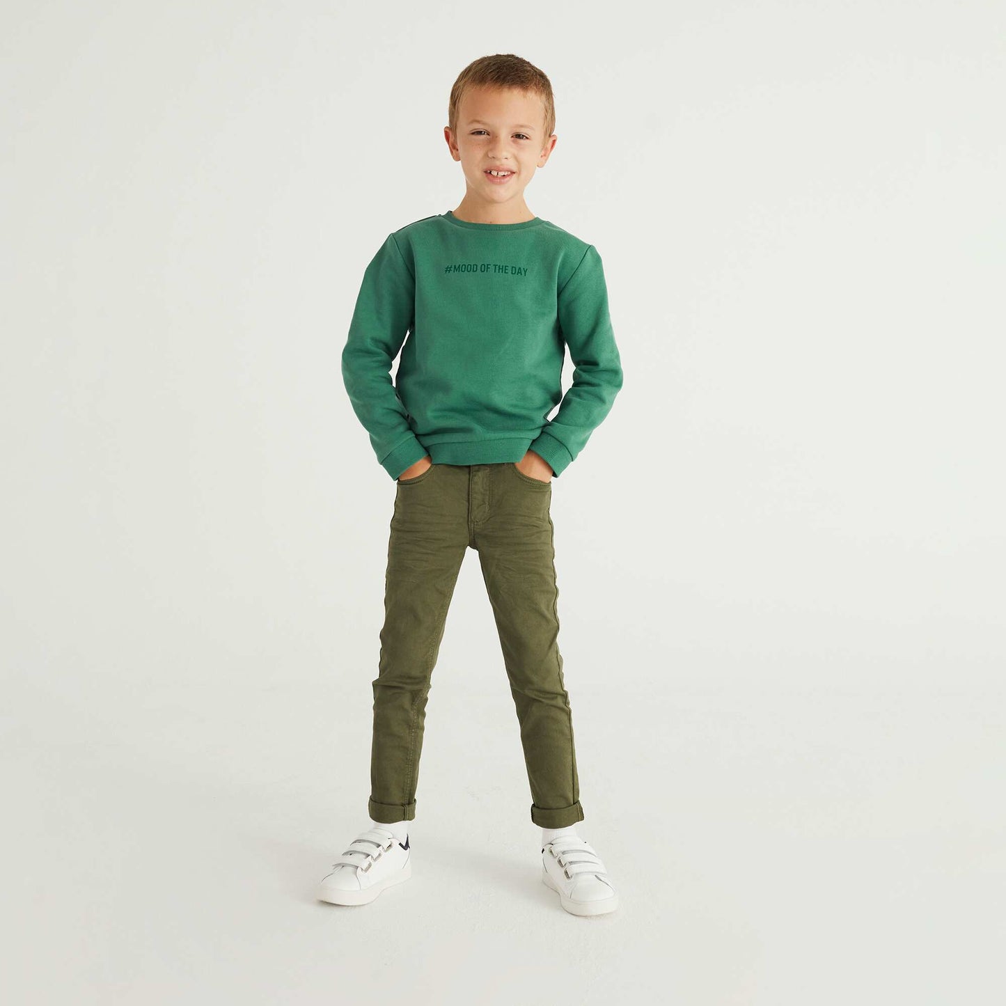 Pantalon skinny con cinco bolsillos verde oscuro