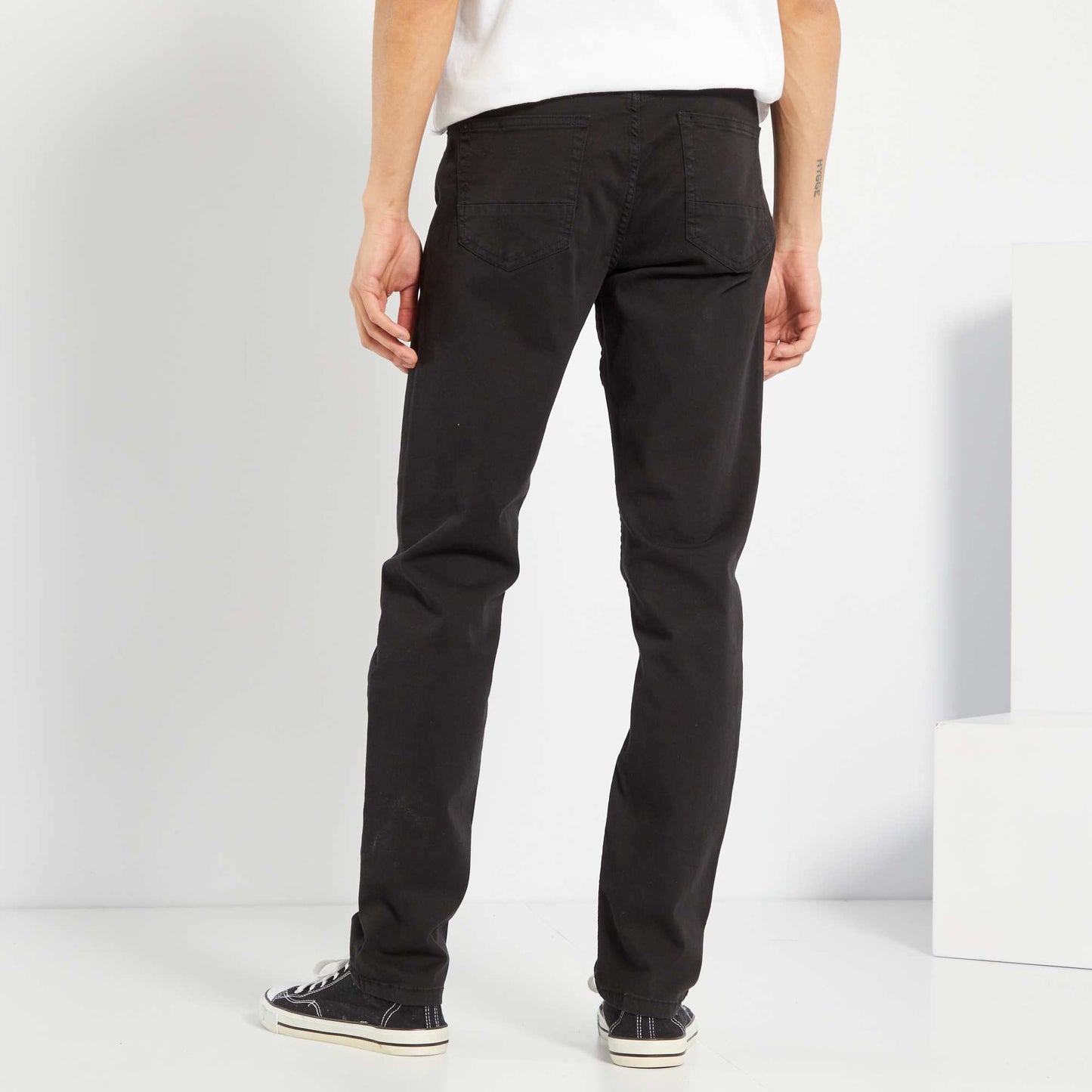 Pantalon slim 5 bolsillos - L32 NEGRO