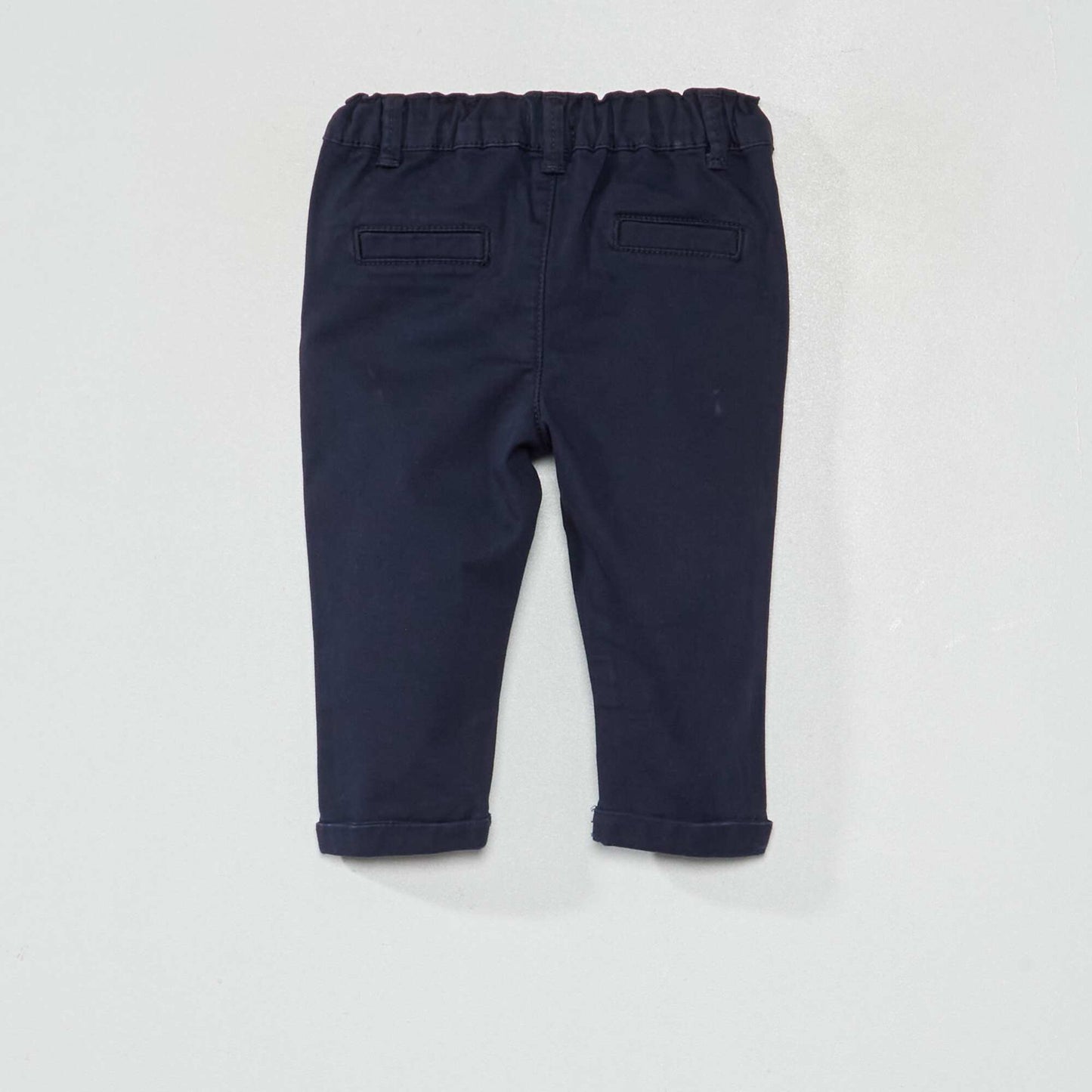 Pantalon chino liso azul