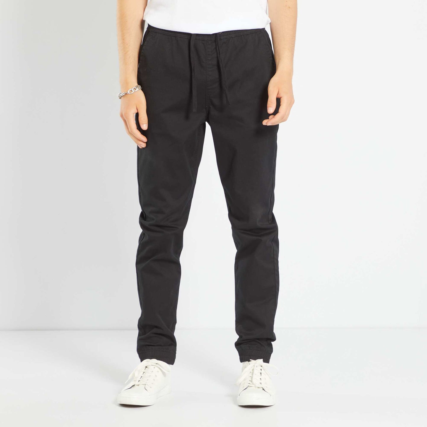 Pantalón tipo 'jogger' Negro