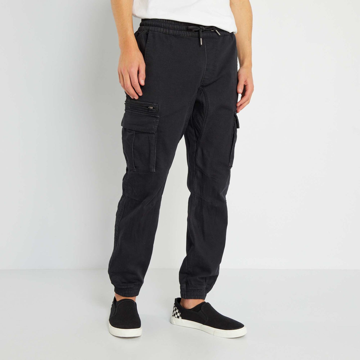 Pantalón jean jogger negro