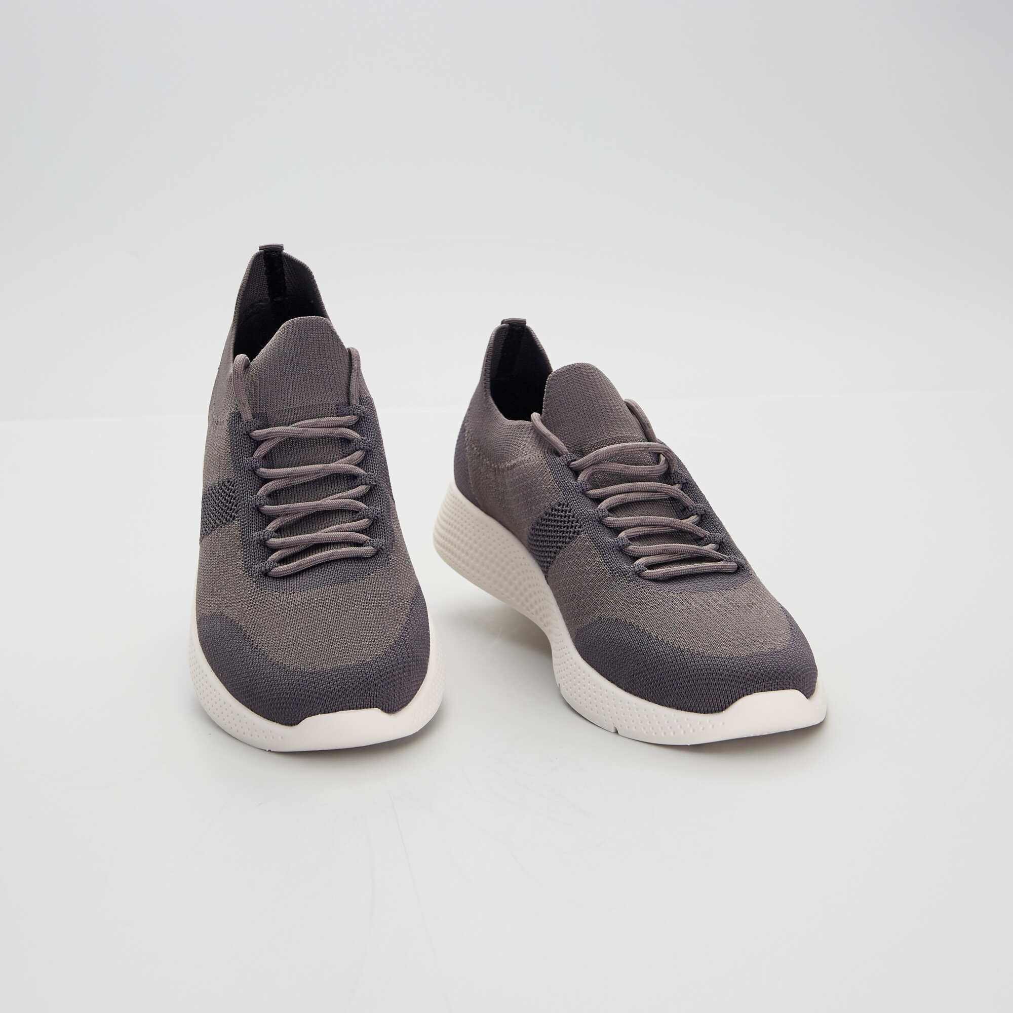 Zapatillas deportivas gris beige