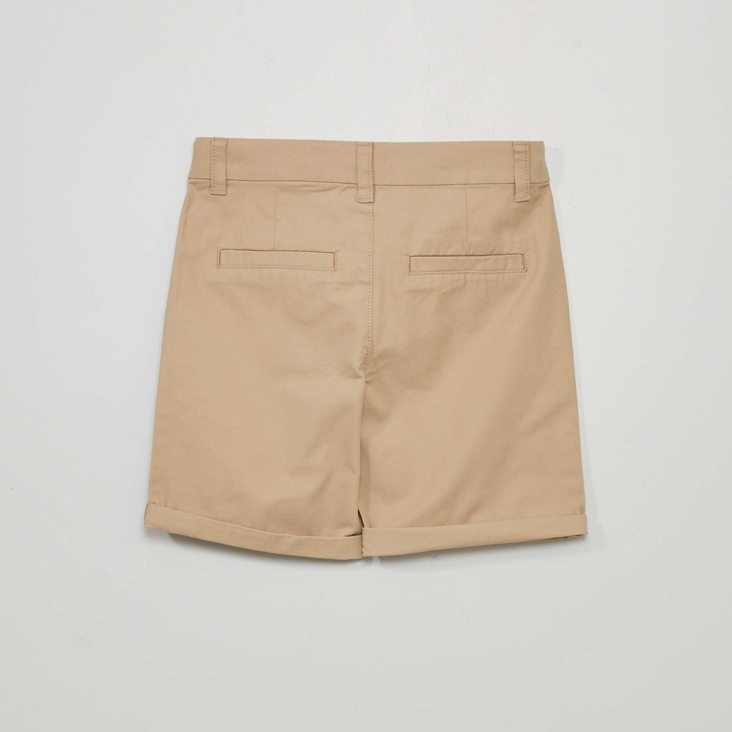 Bermudas tipo chino de sarga BEIGE