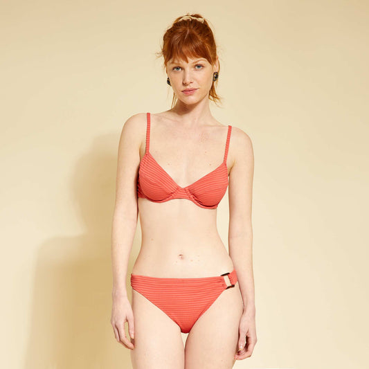 Braguita de bikini de microfibra con textura rojo frambuesa