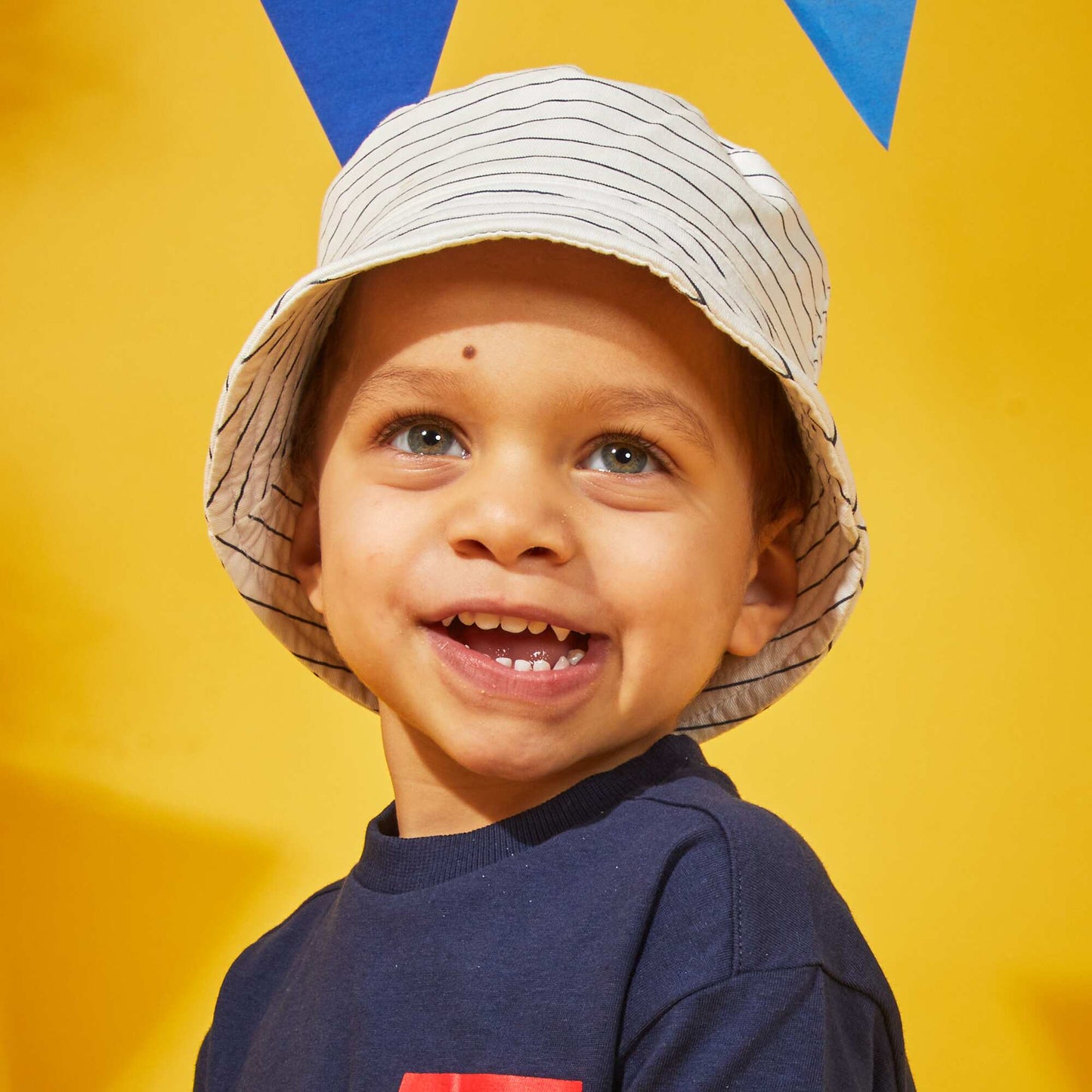 Gorro bob de tela con estampado all over BLANCO